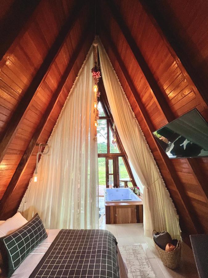 Chalet Maçã Araucária